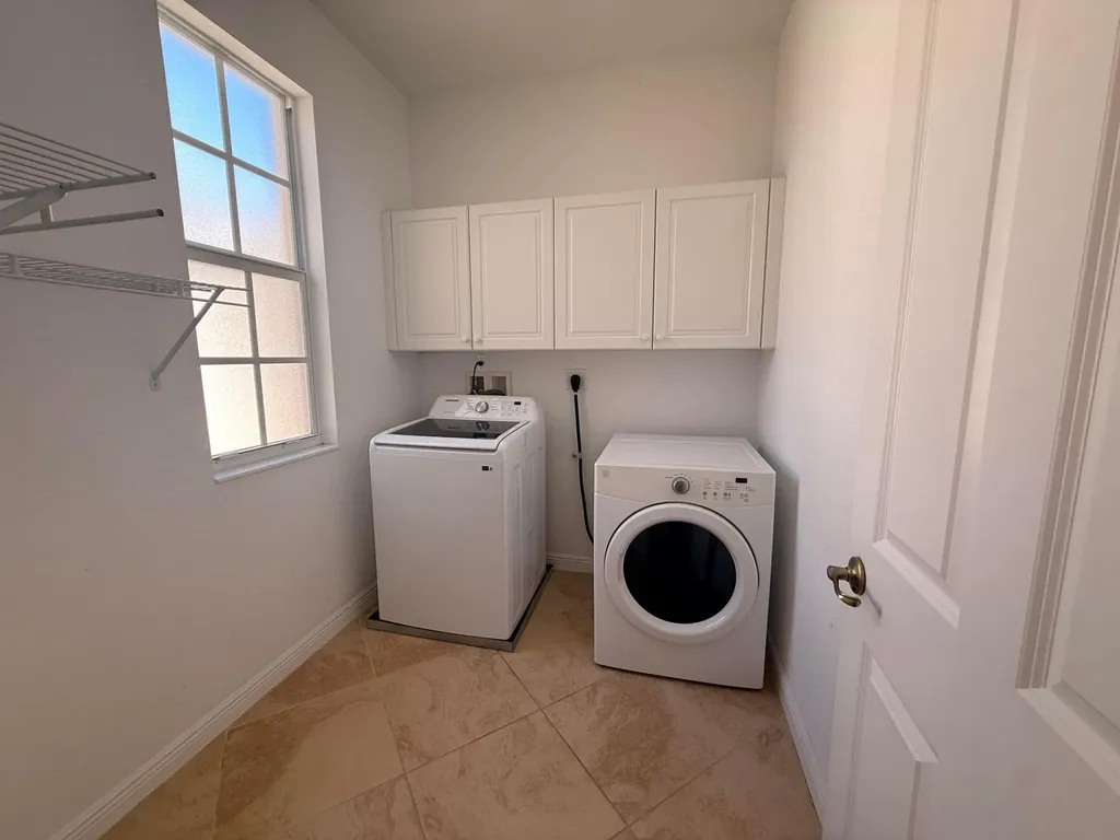 8309 NW 8th Way Boca Raton FL 33487
