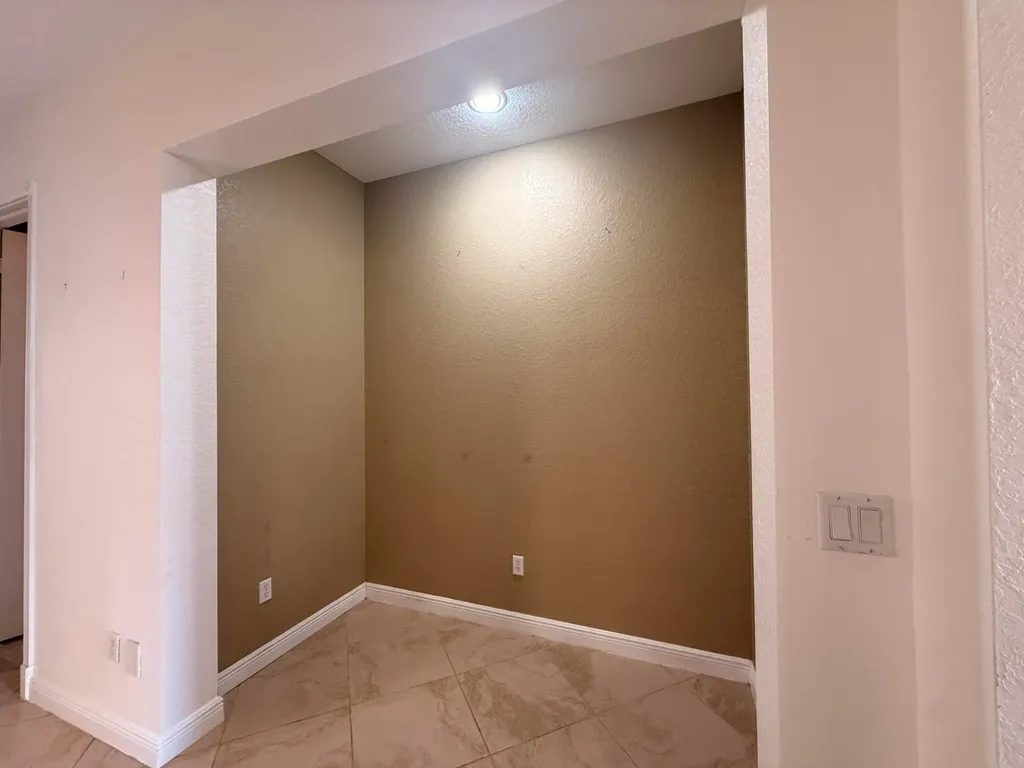 8309 NW 8th Way Boca Raton FL 33487