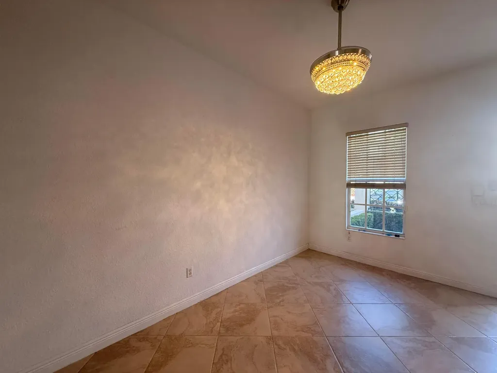 8309 NW 8th Way Boca Raton FL 33487