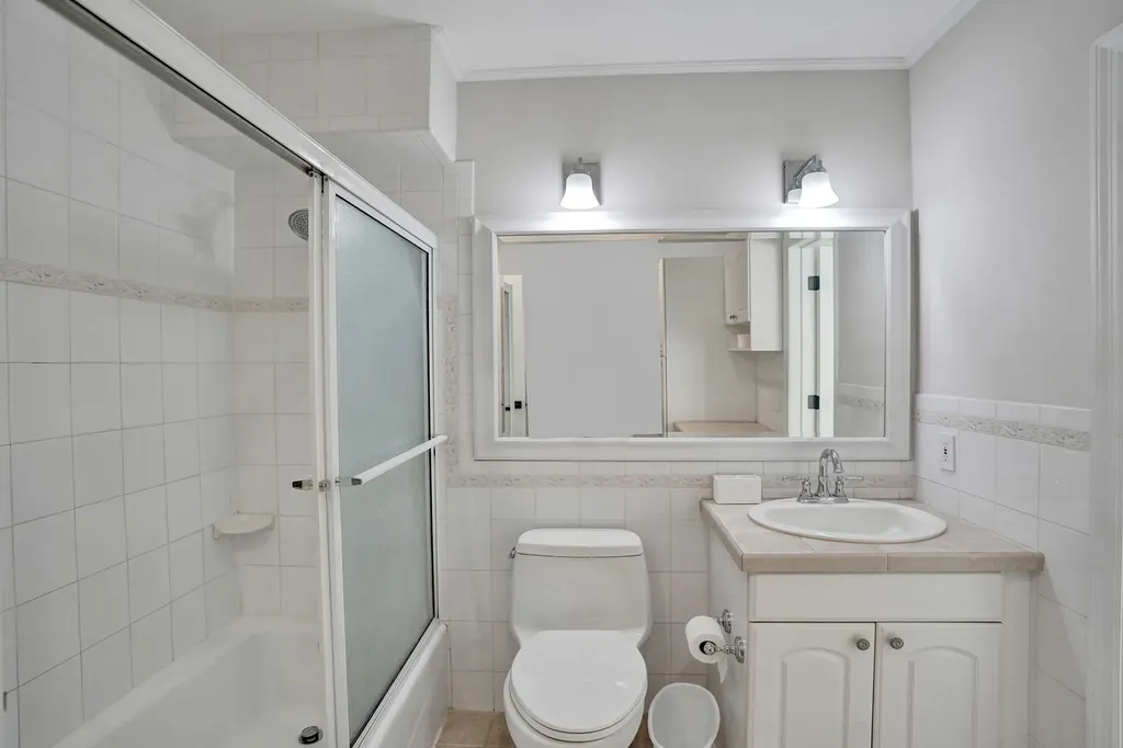 3930 NE 21st Avenue Fort Lauderdale FL 33308