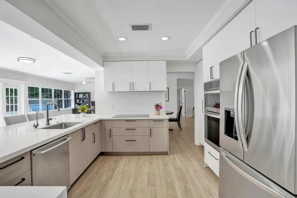 3930 NE 21st Avenue Fort Lauderdale FL 33308
