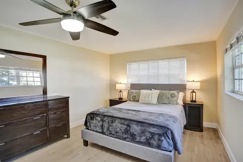 3930 NE 21st Avenue Fort Lauderdale FL 33308