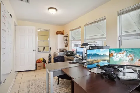 614 N 7th Street Lantana FL 33462
