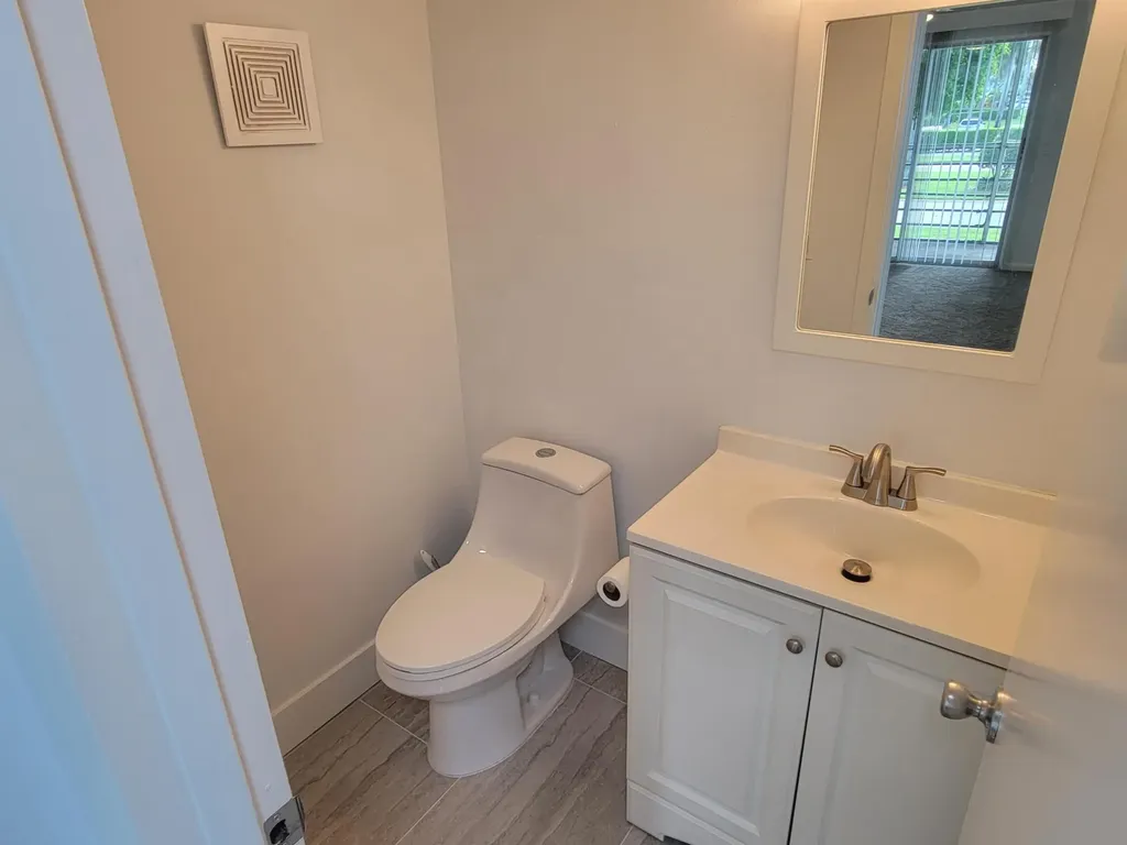 613 Fanshaw Boca Raton FL 33434