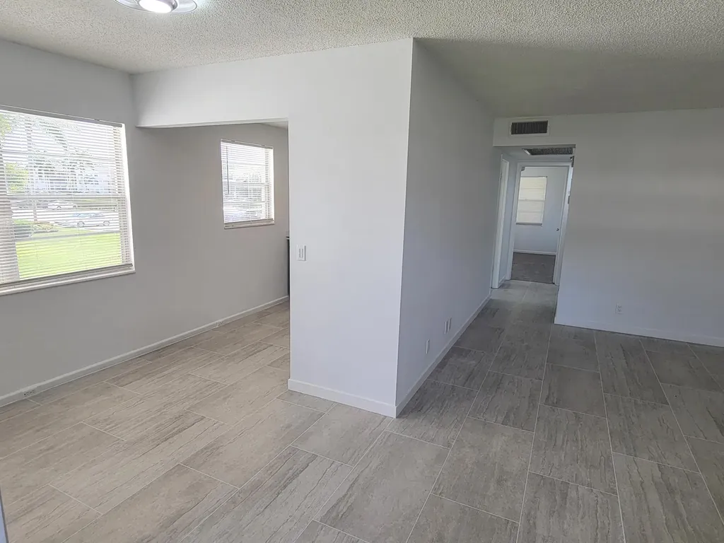 613 Fanshaw Boca Raton FL 33434