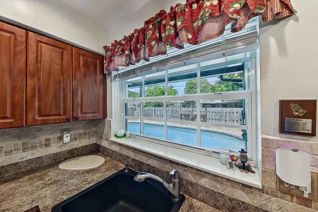 1131 SW 3rd Terrace Pompano Beach FL 33060