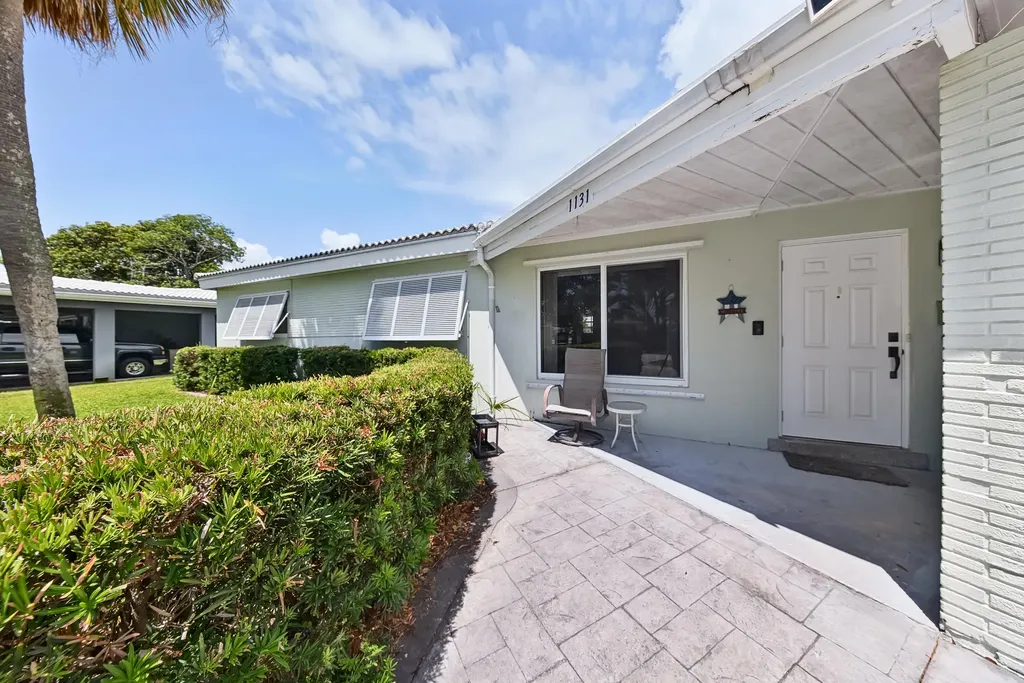 1131 SW 3rd Terrace Pompano Beach FL 33060