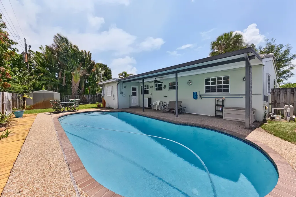 1131 SW 3rd Terrace Pompano Beach FL 33060