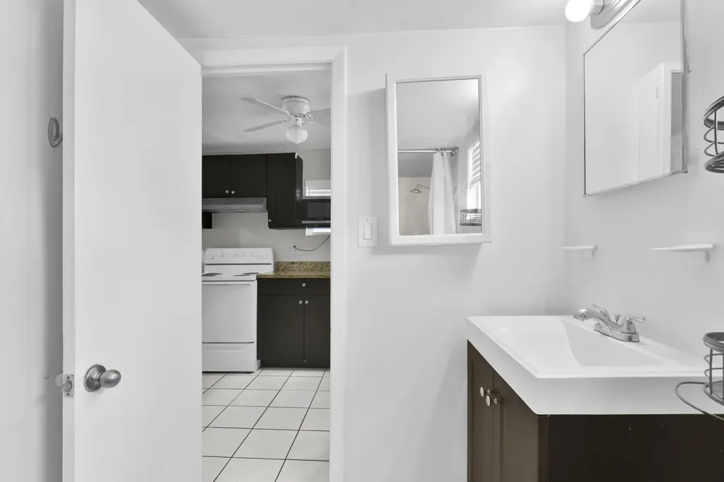 817 N J Street Lake Worth Beach FL 33460