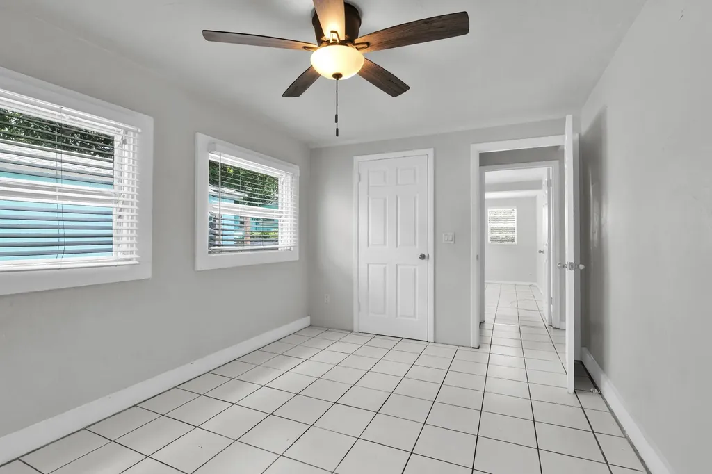 817 N J Street Lake Worth Beach FL 33460