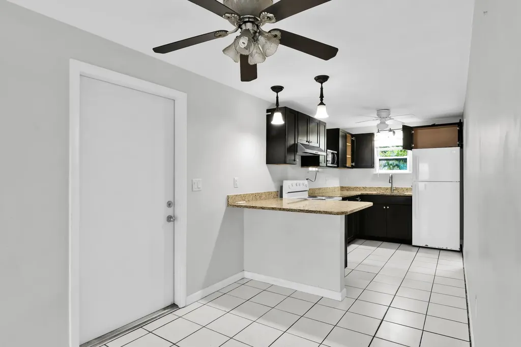 817 N J Street Lake Worth Beach FL 33460
