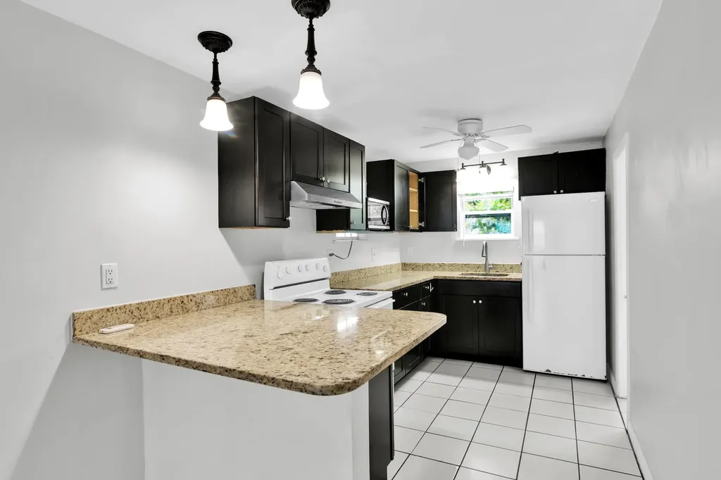 817 N J Street Lake Worth Beach FL 33460