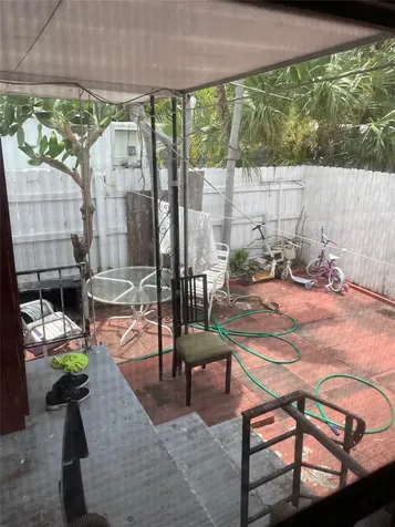 820 SW 1st Place Hallandale Beach FL 33009