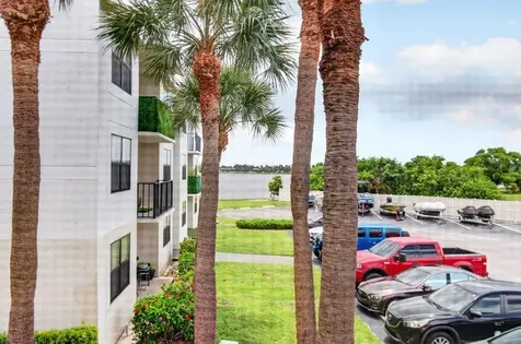 752 Executive Center Drive West Palm Beach FL 33401