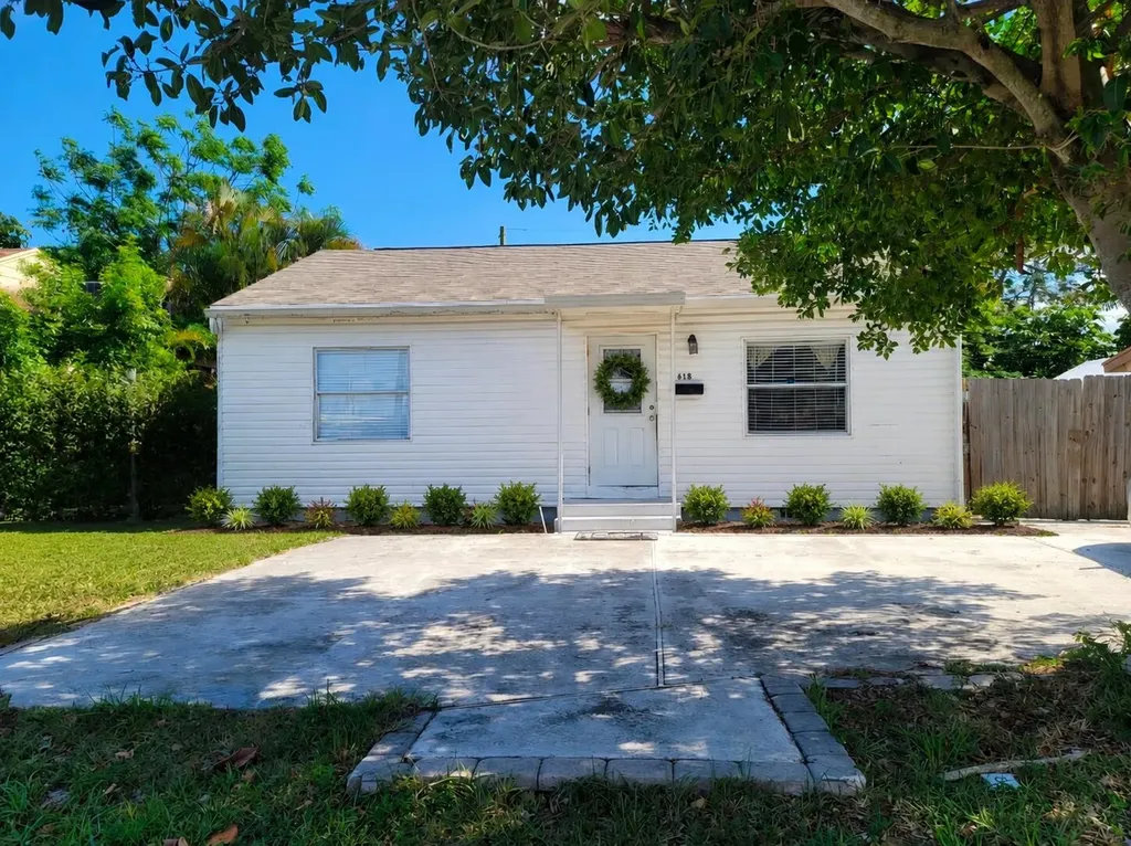 618 Hunter Street West Palm Beach FL 33405