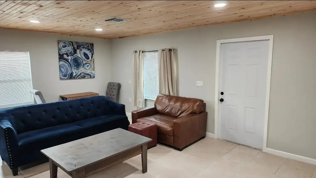 618 Hunter Street West Palm Beach FL 33405