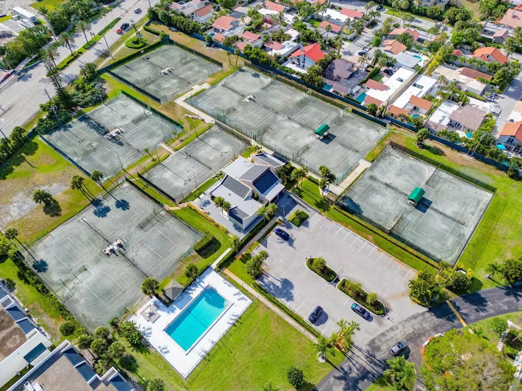1605 S Us Highway 1 Jupiter FL 33477