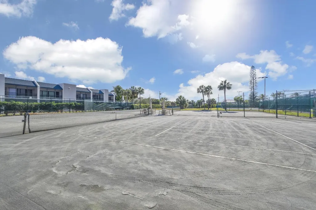 1605 S Us Highway 1 Jupiter FL 33477