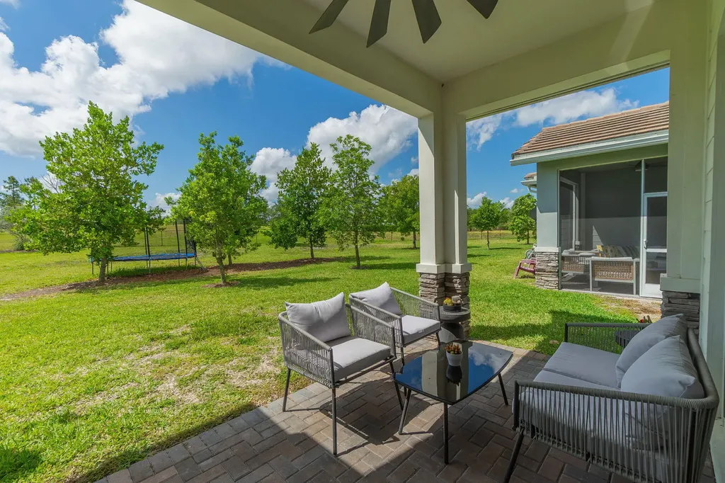 19546 Weathervane Way Loxahatchee FL 33470