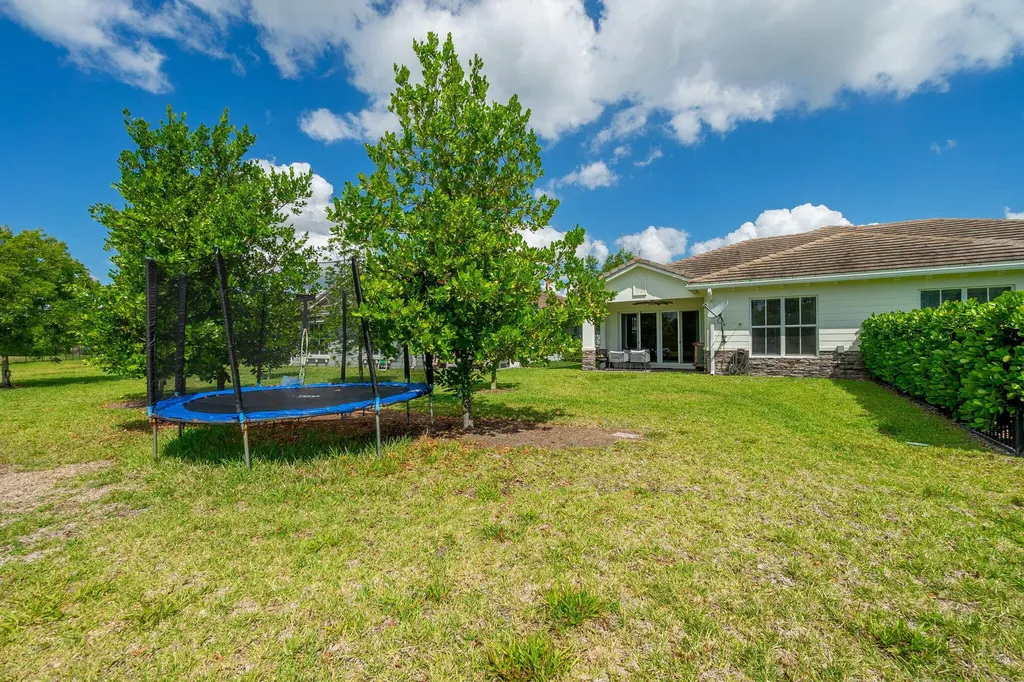 19546 Weathervane Way Loxahatchee FL 33470