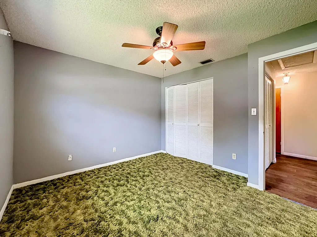 2402 Newport Drive Fort Pierce FL 34982