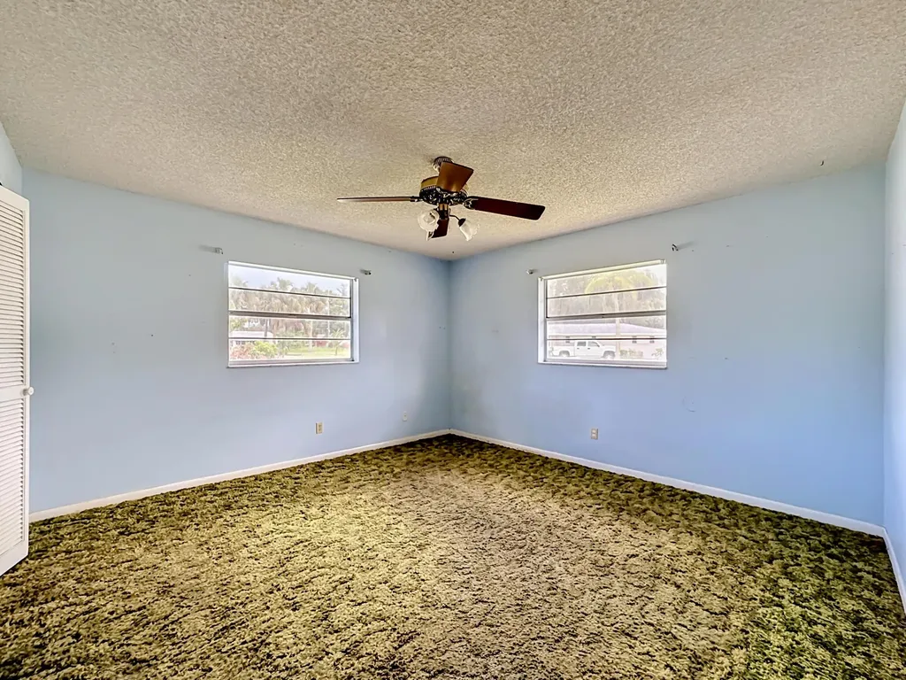 2402 Newport Drive Fort Pierce FL 34982