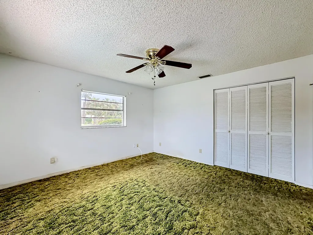 2402 Newport Drive Fort Pierce FL 34982
