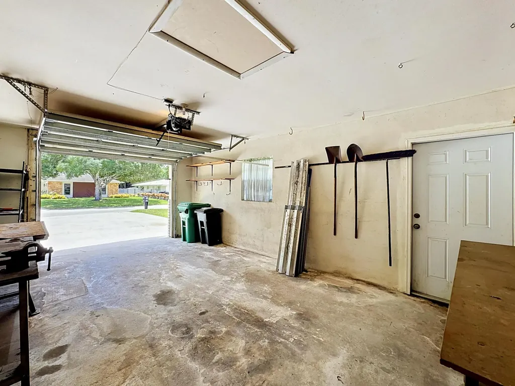 2402 Newport Drive Fort Pierce FL 34982