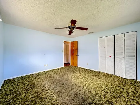 2402 Newport Drive Fort Pierce FL 34982