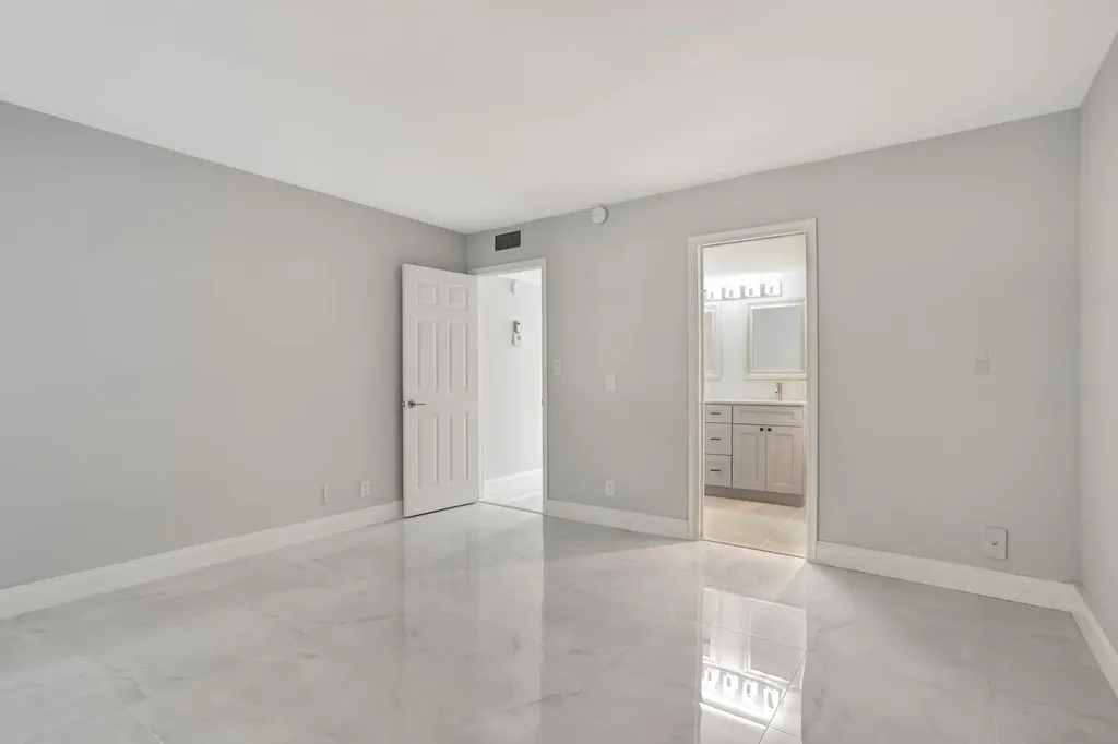 2202 Lucaya Bend Coconut Creek FL 33066