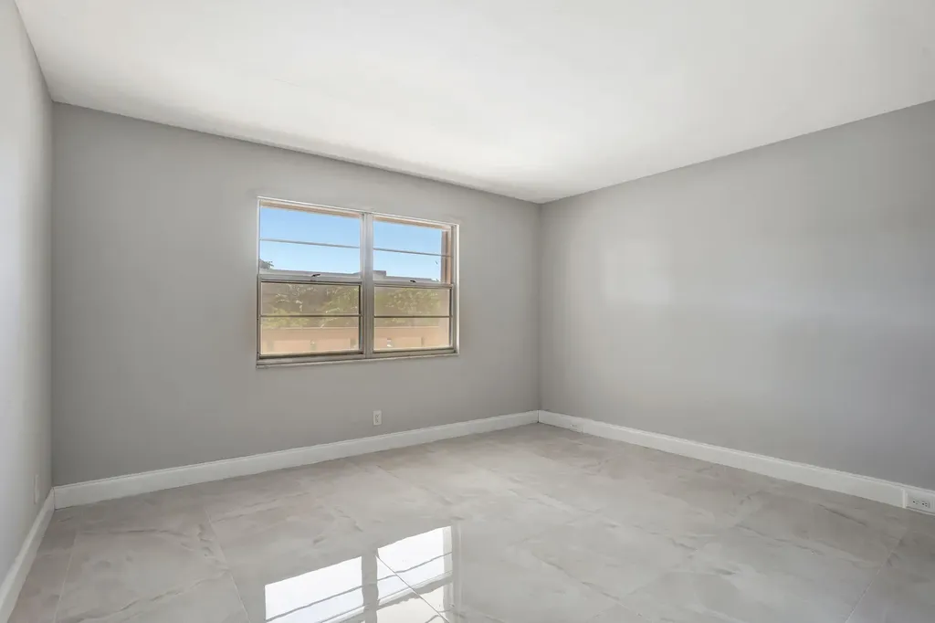 2202 Lucaya Bend Coconut Creek FL 33066