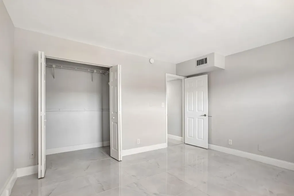 2202 Lucaya Bend Coconut Creek FL 33066