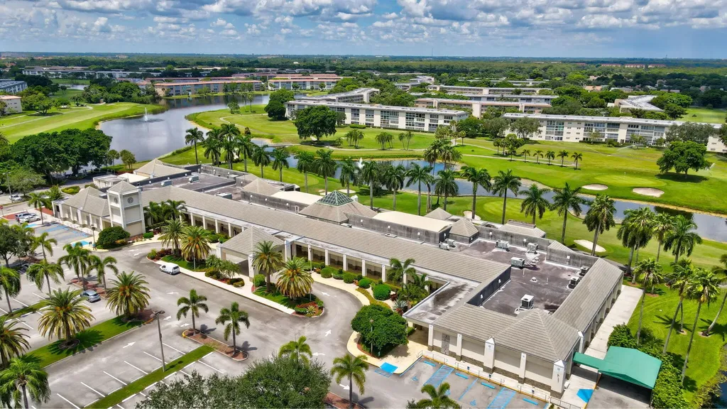 2202 Lucaya Bend Coconut Creek FL 33066