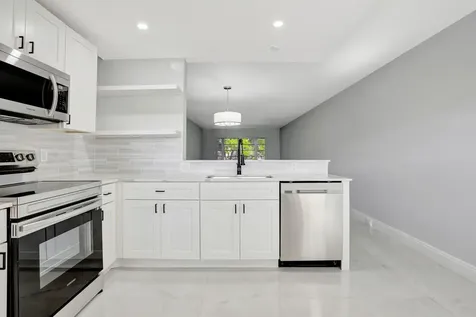 2202 Lucaya Bend Coconut Creek FL 33066