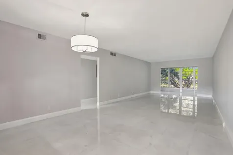 2202 Lucaya Bend Coconut Creek FL 33066