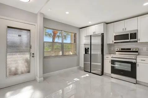 2202 Lucaya Bend Coconut Creek FL 33066