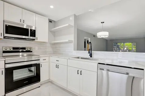 2202 Lucaya Bend Coconut Creek FL 33066