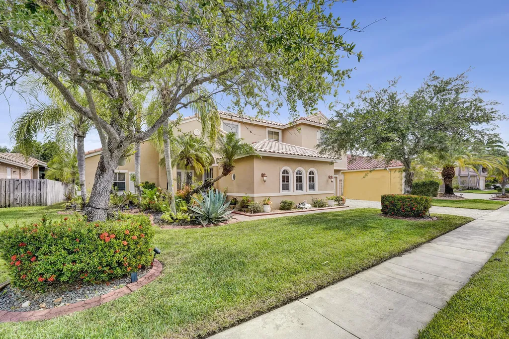 18623 SW 7th Street Pembroke Pines FL 33029