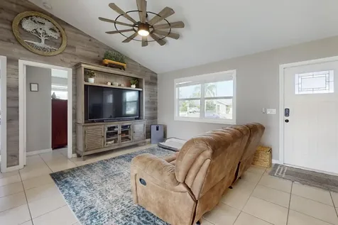 2590 SW Hinchman Street Port St Lucie FL 34984