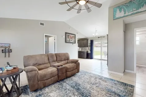 2590 SW Hinchman Street Port St Lucie FL 34984