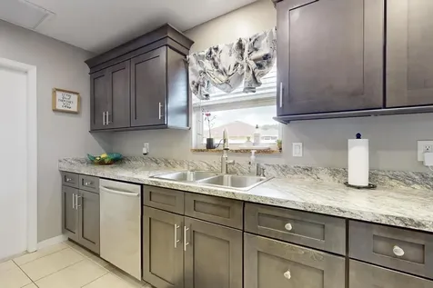 2590 SW Hinchman Street Port St Lucie FL 34984