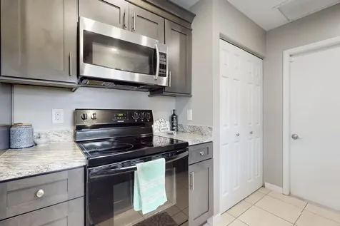 2590 SW Hinchman Street Port St Lucie FL 34984
