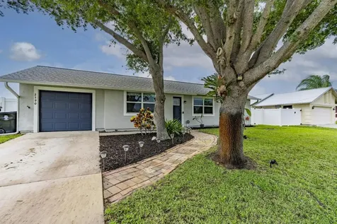 2590 SW Hinchman Street Port St Lucie FL 34984