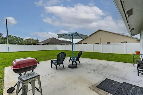2590 SW Hinchman Street Port St Lucie FL 34984