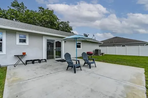 2590 SW Hinchman Street Port St Lucie FL 34984