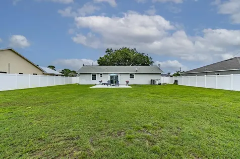 2590 SW Hinchman Street Port St Lucie FL 34984