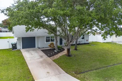 2590 SW Hinchman Street Port St Lucie FL 34984