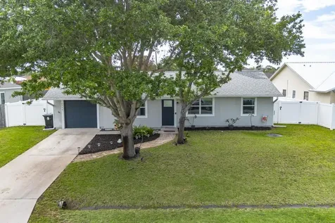 2590 SW Hinchman Street Port St Lucie FL 34984