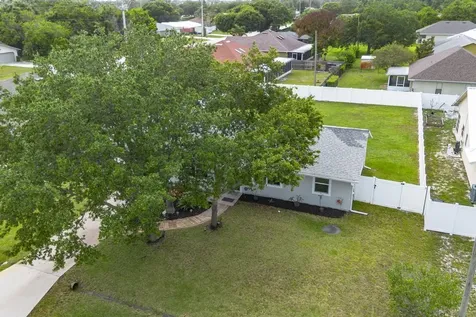 2590 SW Hinchman Street Port St Lucie FL 34984