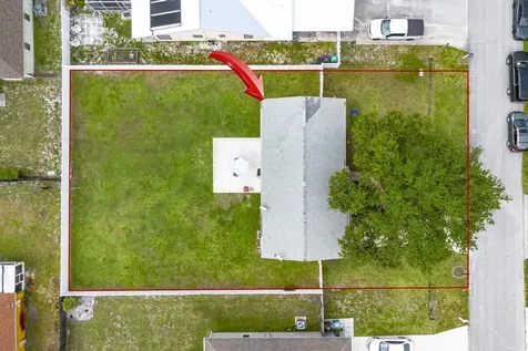 2590 SW Hinchman Street Port St Lucie FL 34984